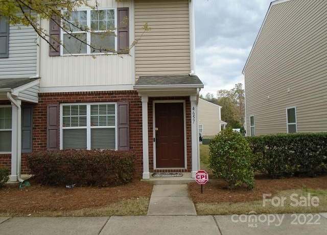 Property at 4657 Johnston Oehler Rd, Charlotte, NC 28269, 2 beds, 2.5 baths