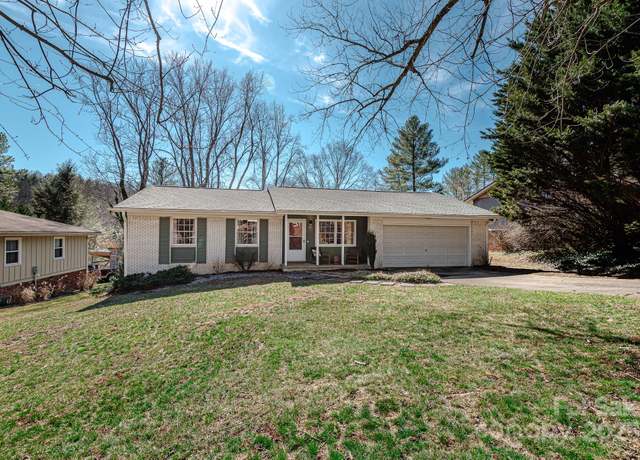 Property at 7 Brookcliff Dr, Asheville, NC 28804, 3 beds, 2 baths