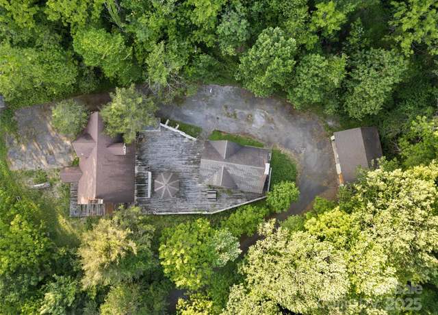 Property at 115 & 119 Timber Creek Dr, Waynesville, NC 28786, 6 beds, 4 baths