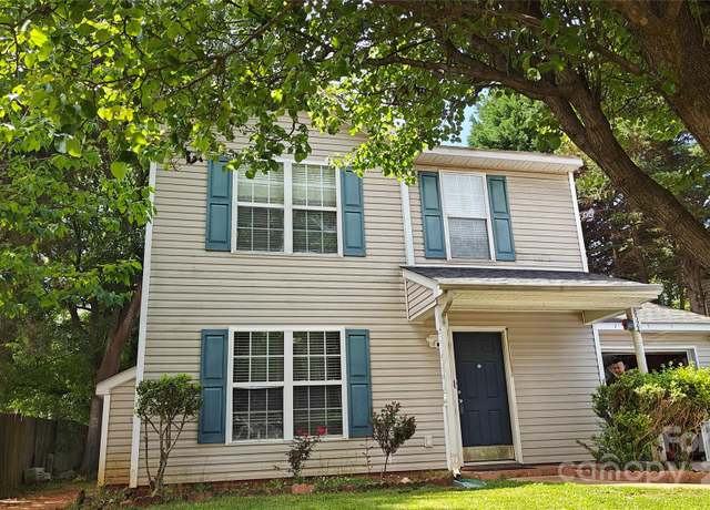 Property at 8524 Stoneman Pl, Charlotte, NC 28217, 3 beds, 2.5 baths