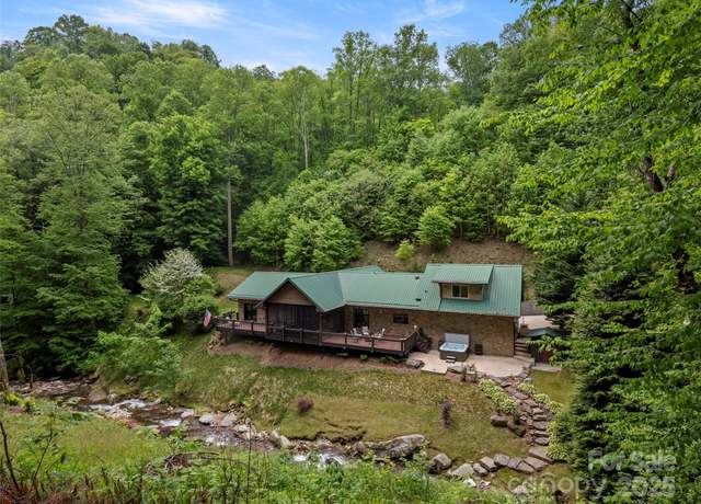 Property at 79 Ward Rd, Maggie Valley, NC 28751, 2 beds, 2 baths