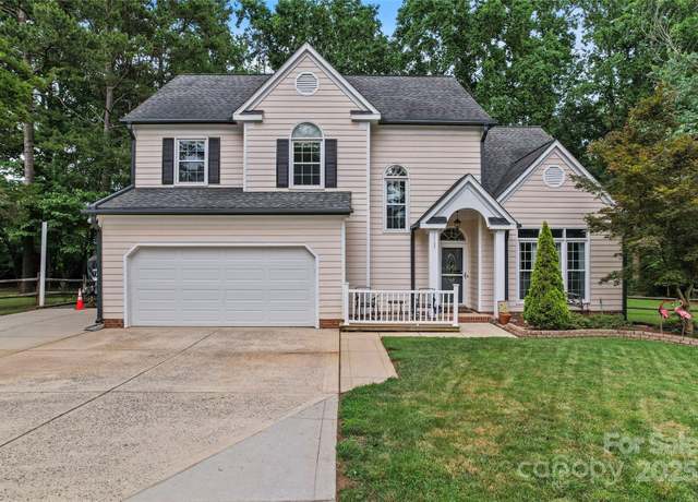 Property at 107 Glenmont Ct, Mooresville, NC 28117, 4 beds, 2.5 baths