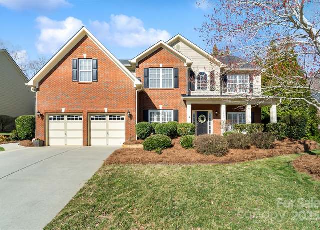 Property at 2000 Willowcrest Dr, Waxhaw, NC 28173, 5 beds, 3.5 baths