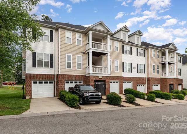 Property at 3158 Walnut Park Dr, Charlotte, NC 28262, 3 beds, 3 baths