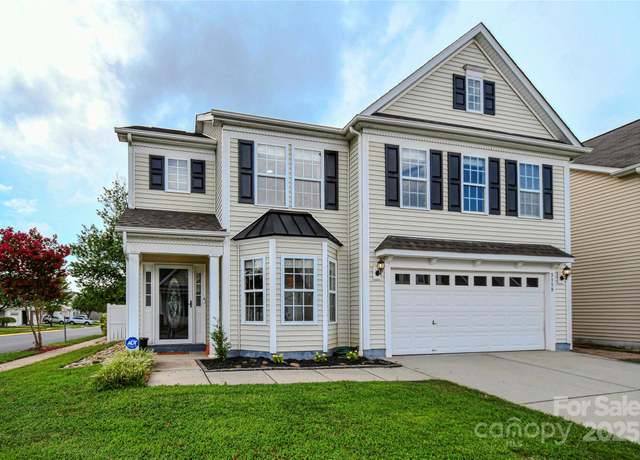 Property at 5159 Broadway Ct, Fort Mill, SC 29707, 3 beds, 2.5 baths