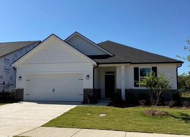 Property at 306 Knotty Wood Dr, Monroe, NC 28110, 4 beds, 2 baths
