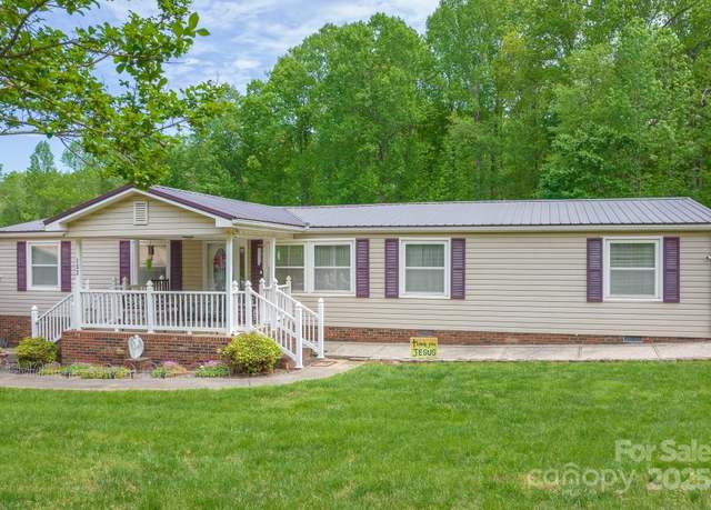 Property at 132 Hurst Dr, Statesville, NC 28677, 3 beds, 2 baths