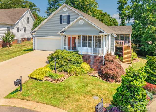 Property at 25 Flowering Cherry Dr, Asheville, NC 28805, 3 beds, 3.5 baths