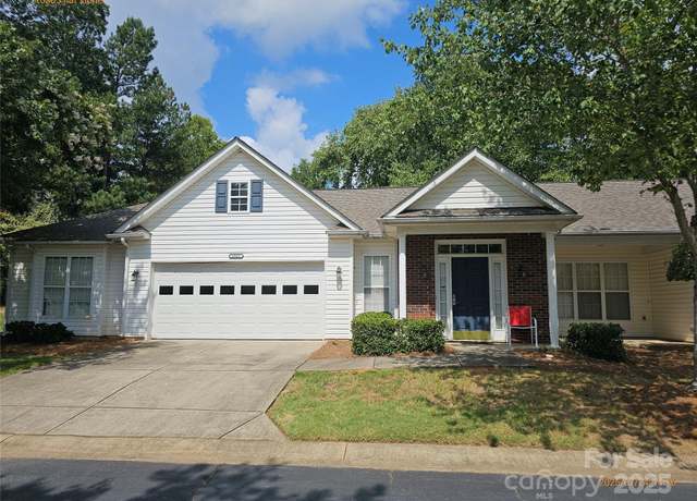 Property at 10305 Flat Stone Rd, Charlotte, NC 28213, 3 beds, 2 baths