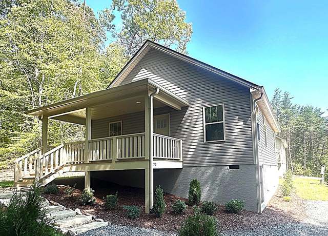 Property at 372 Genesis Cir, Black Mountain, NC 28730, 2 beds, 2 baths