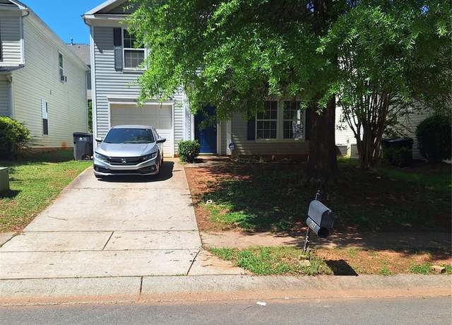 Property at 7113 Sycamore Grove Ct, Charlotte, NC 28227, 3 beds, 2.5 baths