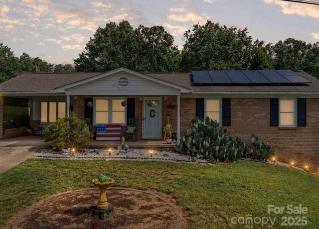 Property at 3471 Greentree Acres Rd, Valdese, NC 28690, 3 beds, 2 baths