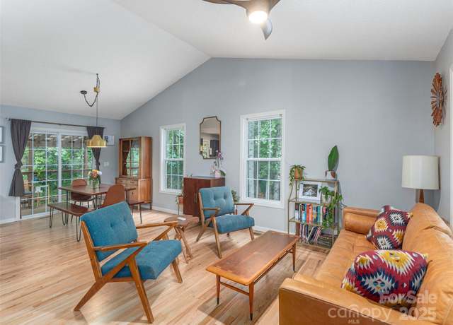 Property at 15 Maplewood Dr, Swannanoa, NC 28778, 4 beds, 3 baths
