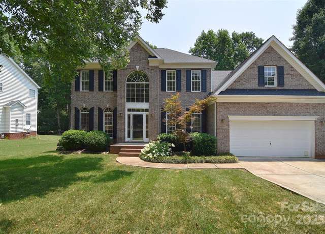 Property at 7006 Olde Sycamore Dr, Mint Hill, NC 28227, 5 beds, 3.5 baths