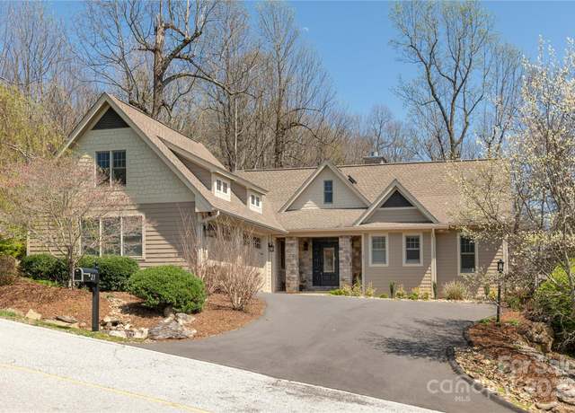 Property at 23 Dartmoor Ct, Flat Rock, NC 28731, 3 beds, 3.5 baths