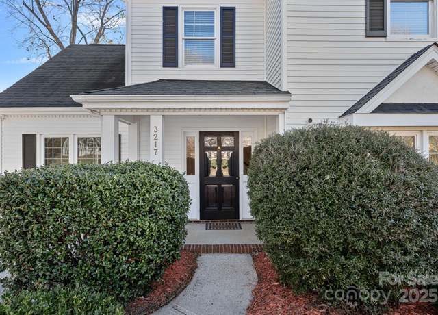 Property at 3217 Deep Meadow Ln, Charlotte, NC 28210, 3 beds, 2.5 baths