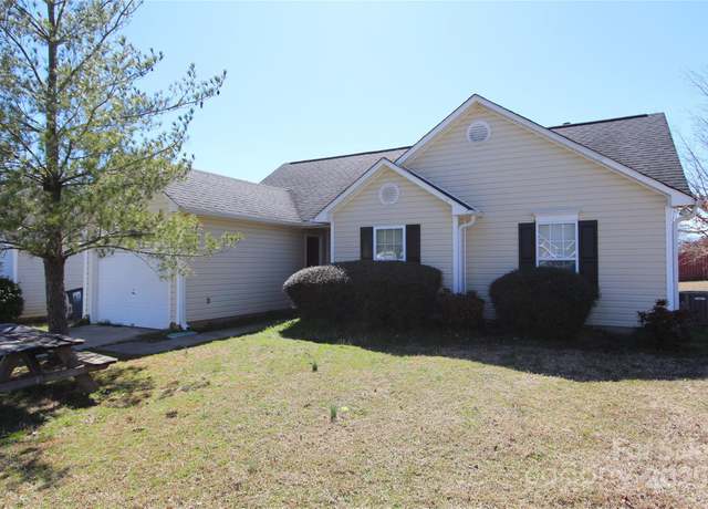 Property at 5809 Carolina Manor Ct, Indian Trail, NC 28079, 3 beds, 2 baths