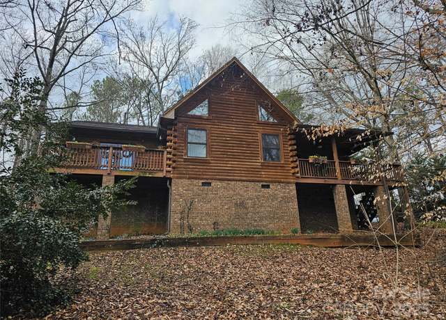 Property at 5912 Potter Rd S, Waxhaw, NC 28173, 3 beds, 2 baths