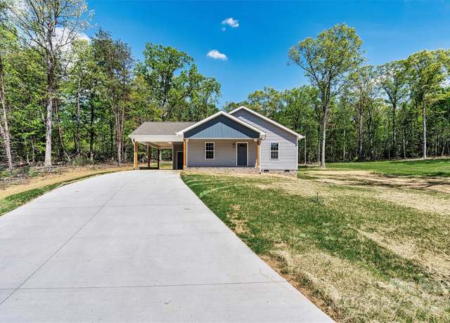 Property at 102 Kerda St, Taylorsville, NC 28681, 3 beds, 2 baths