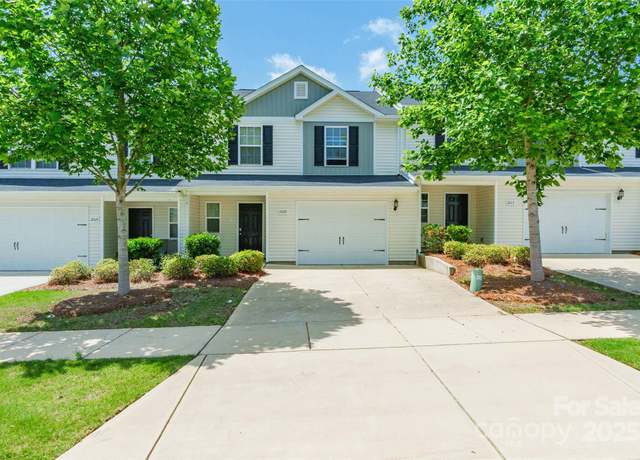 Property at 2009 Talbert Ct, Charlotte, NC 28214, 3 beds, 2.5 baths