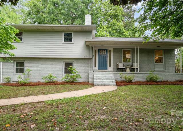 Property at 917 Bobby Ln, Charlotte, NC 28211, 3 beds, 3 baths