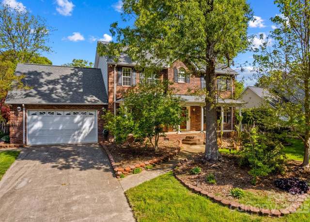 Property at 422 Wildwood Dr, Salisbury, NC 28146, 3 beds, 2.5 baths