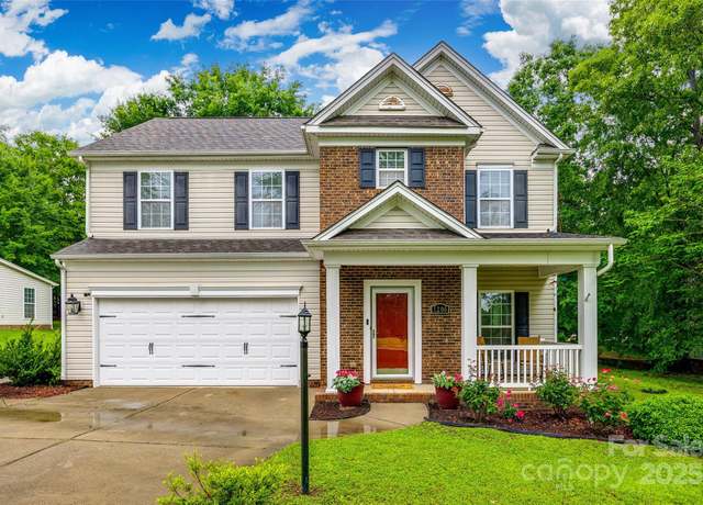 Property at 1206 Craig Ave, Lancaster, SC 29720, 4 beds, 2.5 baths