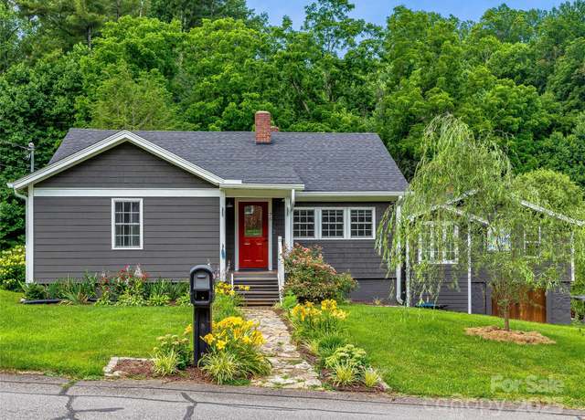 Property at 74 & 76 Park Dr, Waynesville, NC 28786, 5 beds, 2 baths