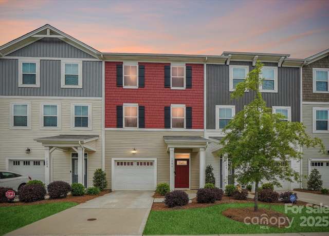 Property at 1206 Keydet Dr, Charlotte, NC 28216, 3 beds, 3 baths