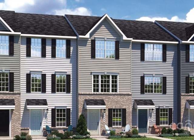 Property at 8039 District Dr, Charlotte, NC 28213, 3 beds, 2.5 baths