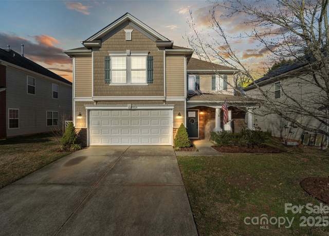 Property at 15320 Yellowstone Springs Ln, Charlotte, NC 28273, 3 beds, 2.5 baths