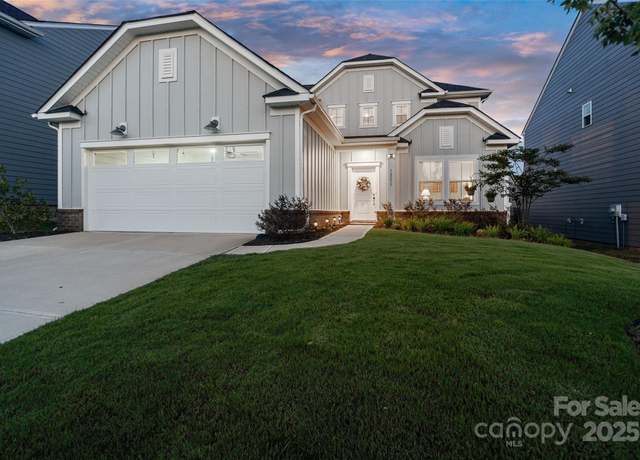 Property at 14235 Canemeadow Dr, Charlotte, NC 28278, 3 beds, 2.5 baths