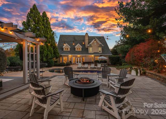 Property at 18823 Peninsula Cove Ln, Cornelius, NC 28031, 5 beds, 4.5 baths