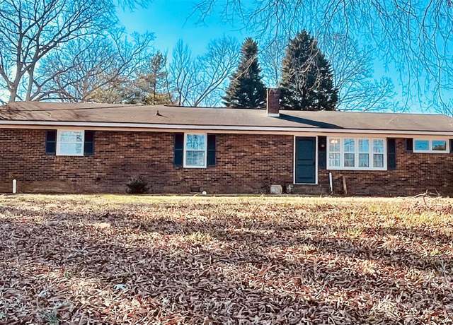 Property at 742 Aquadale Rd, Albemarle, NC 28001, 3 beds, 1.5 baths