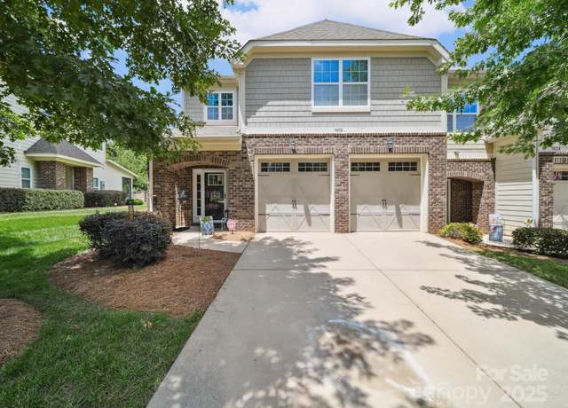 Property at 9428 Carneros Creek Rd, Charlotte, NC 28214, 3 beds, 2.5 baths