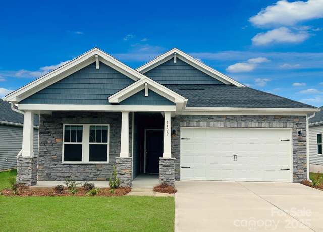 Property at 1420 Carthage Dr, Salisbury, NC 28144, 3 beds, 2 baths