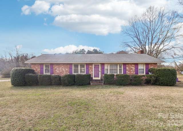 Property at 1177 Craigbrow Cir, Chester, SC 29706, 3 beds, 1.5 baths