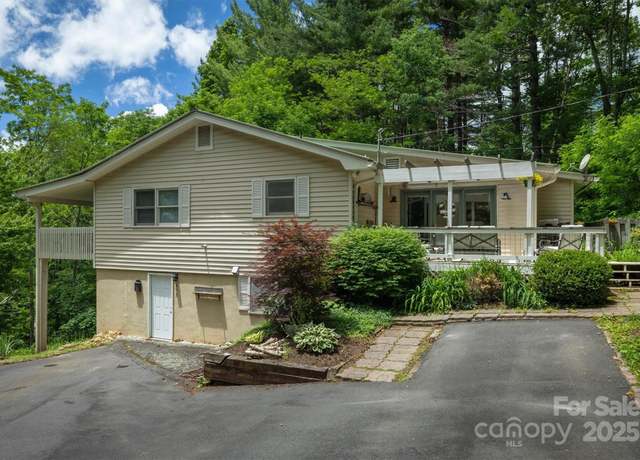 Property at 665 Will Robbins Ln, Newland, NC 28657, 3 beds, 4 baths
