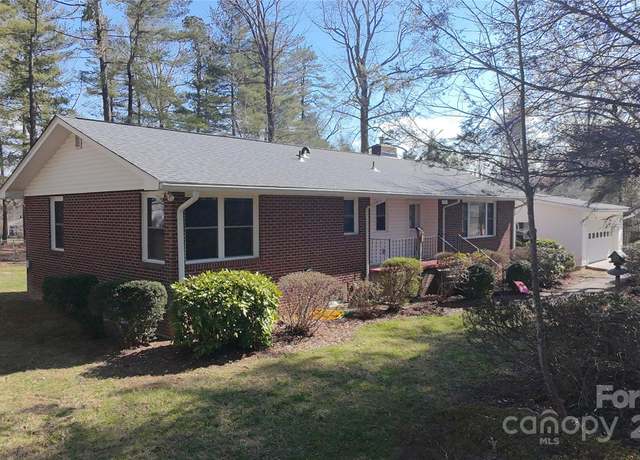Property at 109 Balsam Rd, Hendersonville, NC 28792, 3 beds, 2 baths