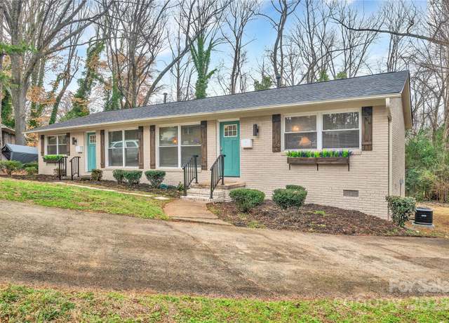 Property at 2027 Ibis Ct, Charlotte, NC 28205, 2 beds, 1 bath
