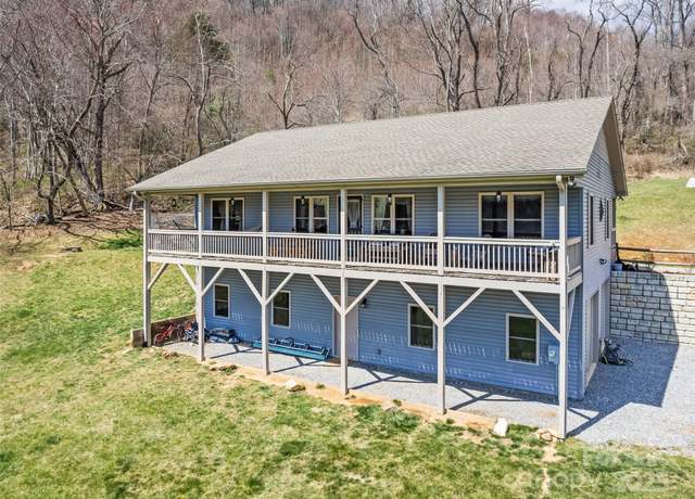 Property at 153 Trinity Dr, Clyde, NC 28721, 3 beds, 2 baths