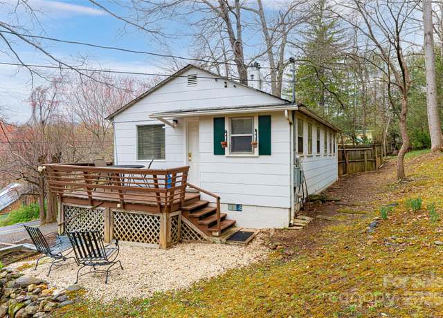 Property at 114 Cragmont Rd, Black Mountain, NC 28711, 1 bed, 1 bath