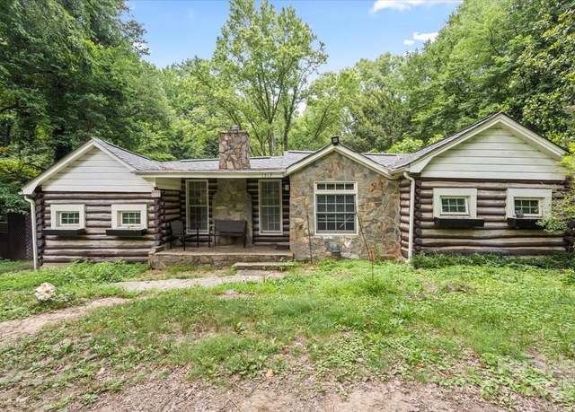 Property at 1517 Summerville Rd, Charlotte, NC 28214, 3 beds, 1 bath