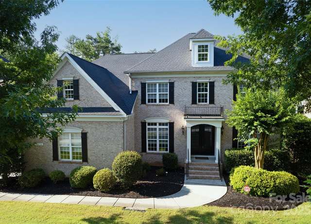 Property at 13716 Glen Abbey Dr, Charlotte, NC 28278, 5 beds, 5.5 baths