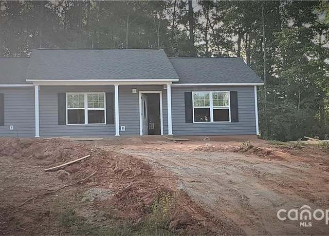 Property at 1401 Carmel Rd, Lancaster, SC 29720, 3 beds, 2 baths