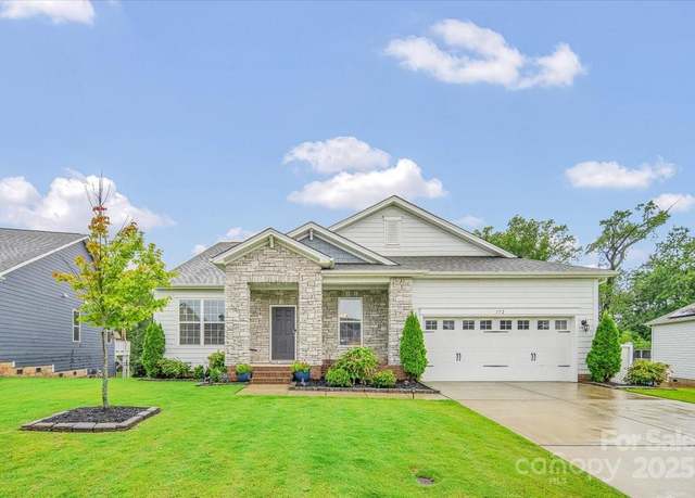 Property at 172 Caversham Dr, Mooresville, NC 28115, 4 beds, 3 baths