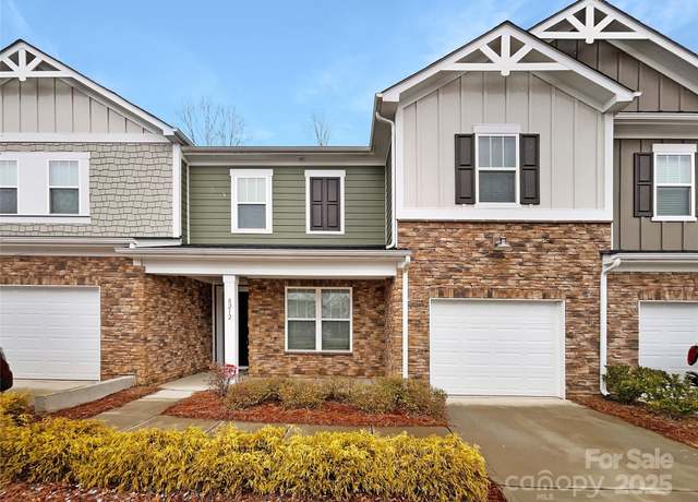 Property at 8212 Merryvale Ln, Charlotte, NC 28214, 4 beds, 2.5 baths