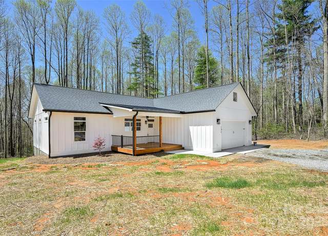 Property at 1356 Brightwater Dr, Hendersonville, NC 28739, 3 beds, 2 baths