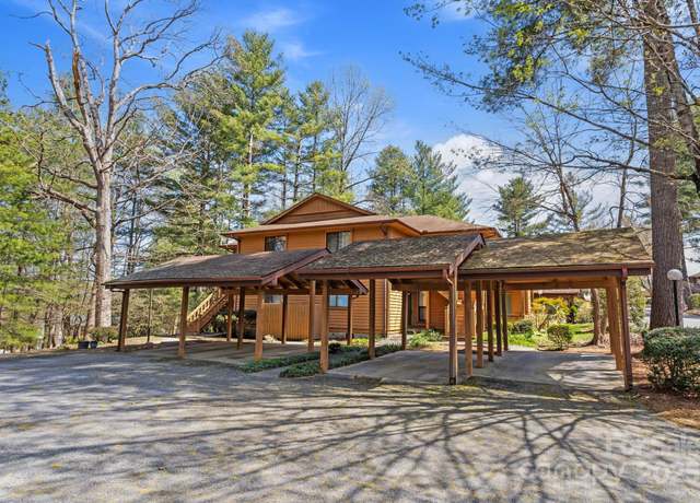 Property at 521 Courtwood Ln #2, Hendersonville, NC 28739, 1 bed, 1 bath