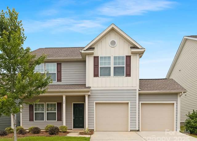 Property at 124 Canada Dr #45, Statesville, NC 28166, 4 beds, 2.5 baths